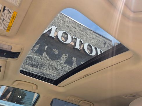 Used 2019 Lexus GX 460 Premium w/ Premium Package AWD/4WD image 12