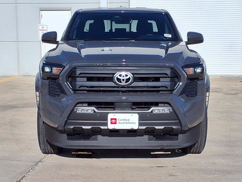 Used 2025 Toyota Tacoma SR5 w/ SR5 Upgrade Package image 2