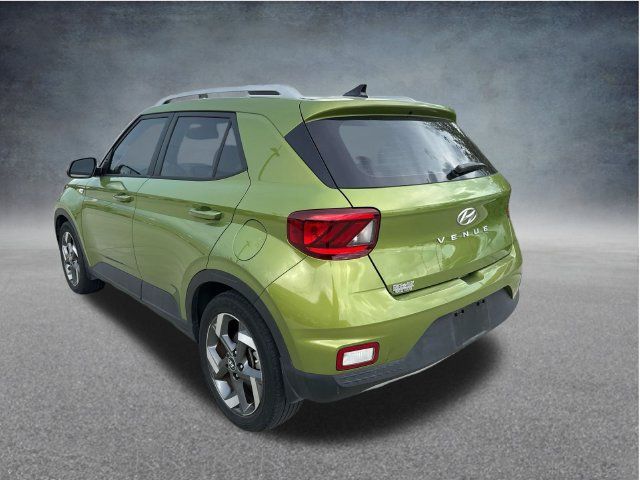 Used 2022 Hyundai Venue SEL FWD image 6