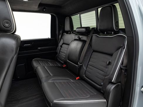 Used 2025 GMC Sierra 2500 AT4X w/ AT4X AEV Edition image 35