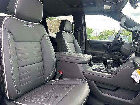 New 2026 GMC Sierra 1500 AT4X AWD/4WD image 11