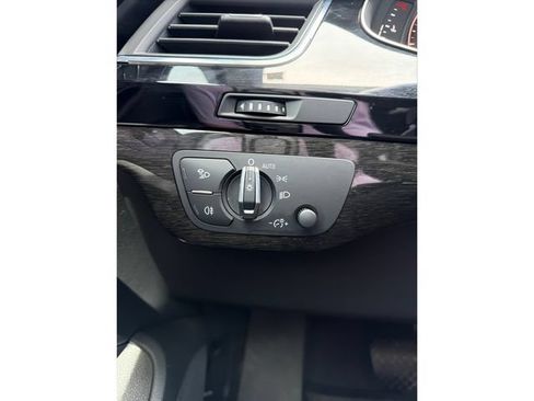 Used 2019 Audi Q7 3.0T Premium Plus w/ Premium Plus Package AWD/4WD image 21