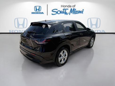 Certified 2023 Honda HR-V LX image 7