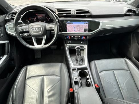 Used 2022 Audi Q3 2.0T Premium Plus w/ Premium Plus Package AWD/4WD image 16