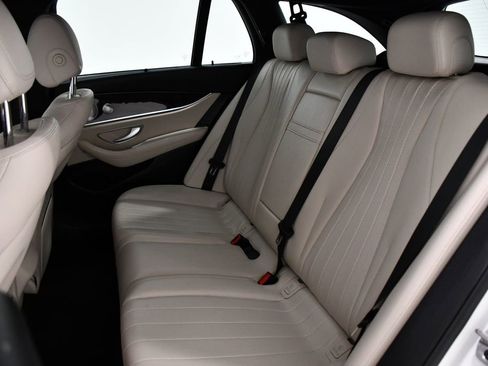 Certified 2019 Mercedes-Benz E 450 4MATIC Wagon image 21