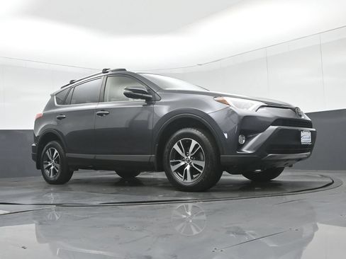 Used 2018 Toyota RAV4 XLE w/ Plus Extra Value Package AWD/4WD image 54