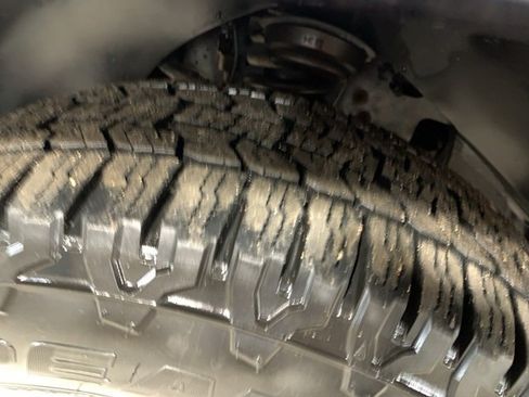 Used 2006 Jeep Liberty Limited image 27