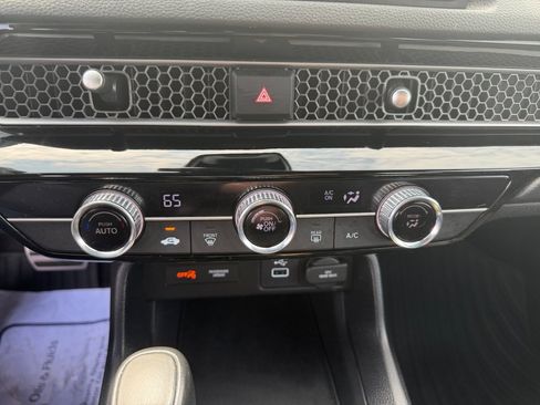 Certified 2024 Honda Civic Sport image 18