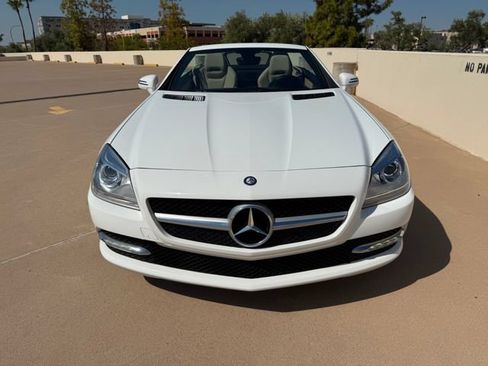 Used 2014 Mercedes-Benz SLK 250 w/ Premium Package image 21