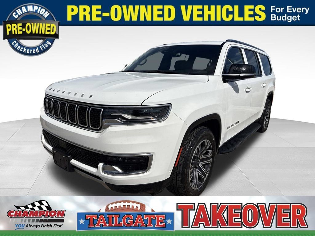 Used 2024 Jeep Wagoneer L Series II w/ Flexible Seating Group AWD/4WD image 1