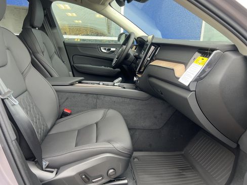 New 2026 Volvo XC60 B5 Core w/ Climate Package image 12