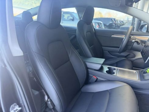 Used 2023 Tesla Model 3 Performance image 18
