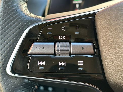 Used 2023 Nissan Ariya Engage image 30