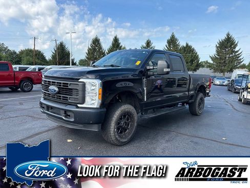 Used 2023 Ford F250 XL w/ XL Off-Road Package AWD/4WD image 1