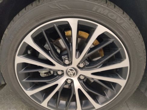 Used 2020 Toyota Camry SE FWD image 31