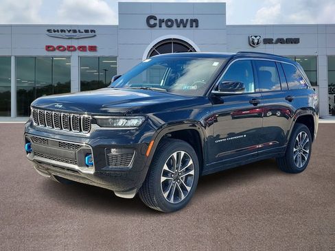 New 2024 Jeep Grand Cherokee Overland AWD/4WD image 2