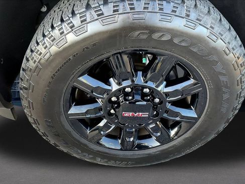 Used 2026 GMC Sierra 2500 AT4 w/ AT4 Premium Plus Package AWD/4WD image 35