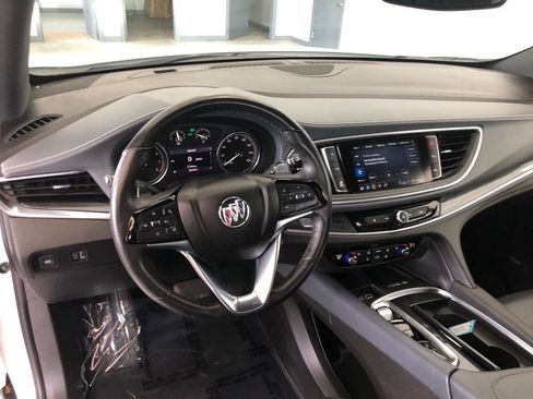 Used 2023 Buick Enclave Essence w/ Experience Buick Package AWD/4WD image 15