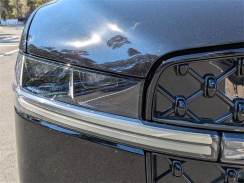 New 2025 Lincoln Navigator Reserve w/ Jet Appearance Package image 10