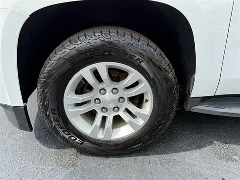Used 2020 Chevrolet Tahoe LT AWD/4WD image 24