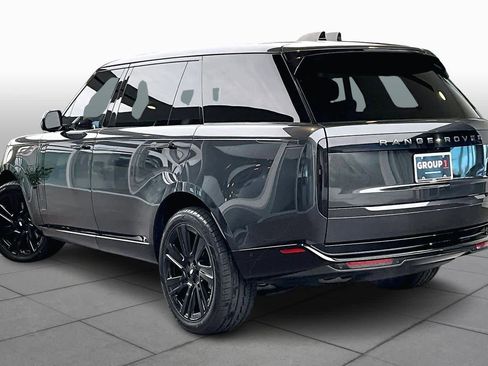 Used 2023 Land Rover Range Rover Long Wheelbase SE image 22