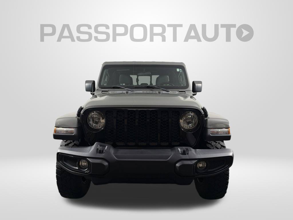 Used 2022 Jeep Gladiator Sport AWD/4WD image 2