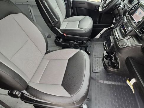 Used 2026 RAM ProMaster 2500 w/ Convenience Group FWD image 14