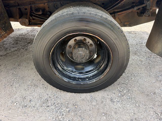 Used 1999 Ford F450 XL RWD image 19