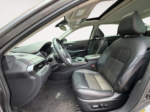 Used 2021 Nissan Altima 2.5 SR w/ SR Premium Package FWD image 11