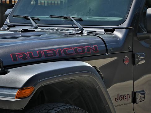 Used 2024 Jeep Wrangler Unlimited Rubicon AWD/4WD image 8