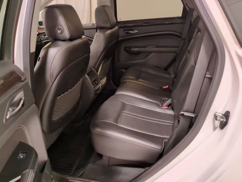 Used 2015 Cadillac SRX Luxury image 14