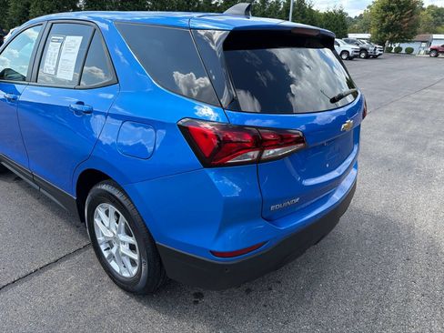Used 2024 Chevrolet Equinox LS w/ LS Convenience Package FWD image 4