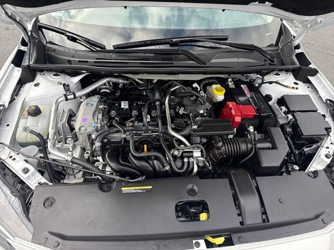 Used 2025 Nissan Sentra SR w/ SR Premium Package image 23