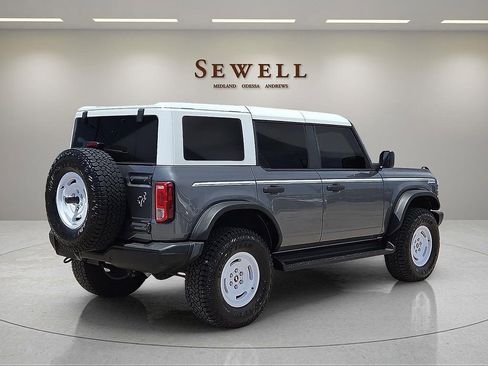 Used 2025 Ford Bronco Heritage Edition AWD/4WD image 4