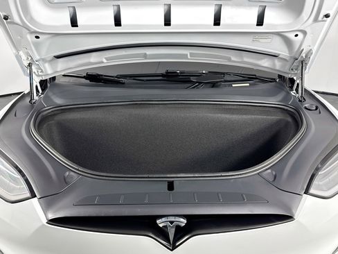 Used 2023 Tesla Model X image 15