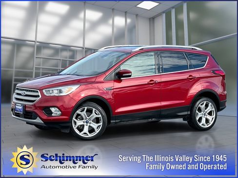 Used 2019 Ford Escape Titanium image 1