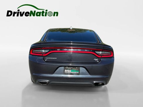 Used 2016 Dodge Charger R/T RWD image 4