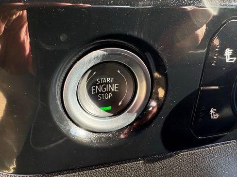 Used 2024 Chevrolet Silverado 1500 LT AWD/4WD image 19