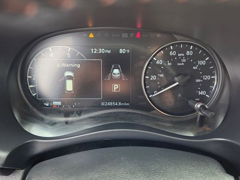 Used 2023 Nissan Kicks SR w/ SR Premium Package image 12