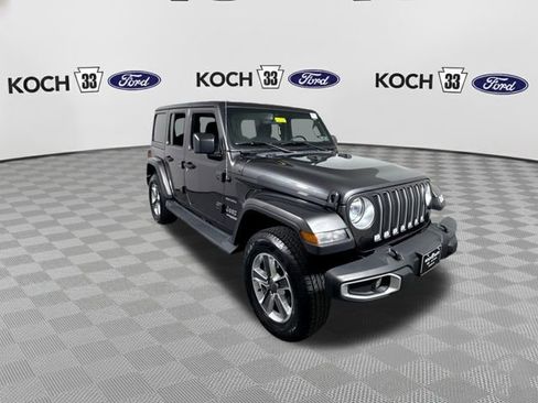 Used 2021 Jeep Wrangler Unlimited Sahara image 2