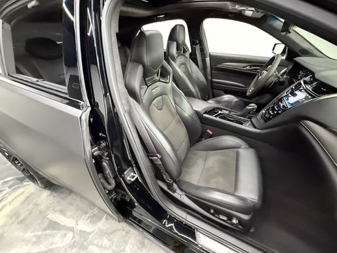 Used 2017 Cadillac CTS V w/ Carbon Fiber Package RWD image 25