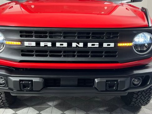 Used 2024 Ford Bronco Black Diamond image 12