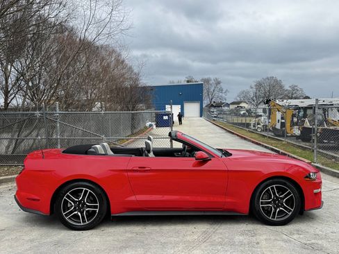 Used 2018 Ford Mustang Premium image 11