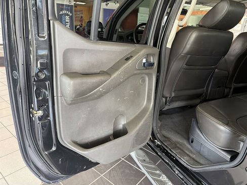 Used 2019 Nissan Frontier PRO-4X w/ Pro-4x Luxury Package AWD/4WD image 11
