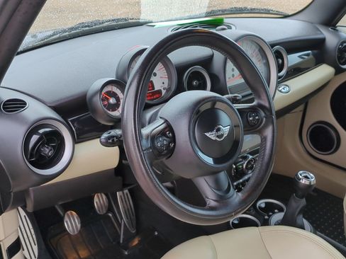 Used 2011 MINI Cooper S FWD image 13