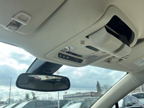 Certified 2023 Buick Enclave Essence image 25