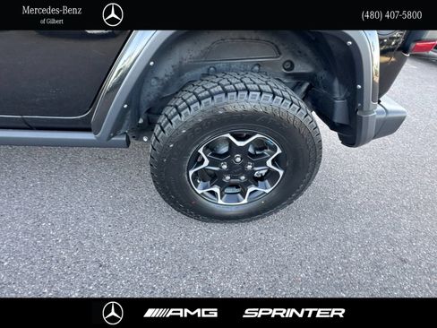 Used 2022 Jeep Wrangler Unlimited Rubicon 4xe AWD/4WD image 9
