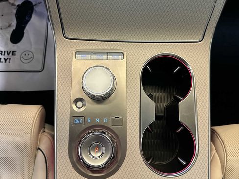 Certified 2025 Genesis GV80 3.5T Prestige image 29