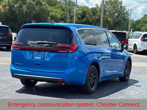 New 2027 Chrysler Pacifica Select FWD image 31
