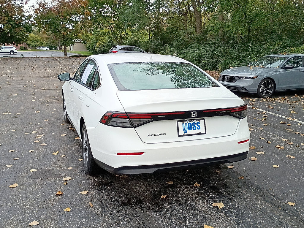 Used 2023 Honda Accord EX image 5